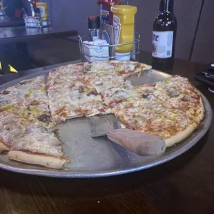 Thursday pizza special and beer specials