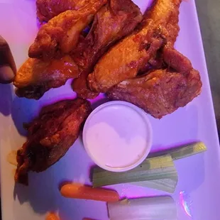 fried chicken, fried chicken wings, bbq chicken, poultry, chicken wings and fried chicken, bbq wings, food, chicken wings, chicken