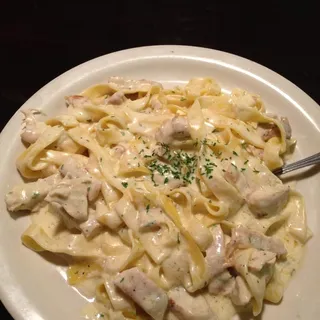 Chicken Fettuccine Alfredo