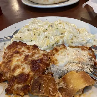 Special combo. Lasagna, Chicken Parmesan, Fettuccine Alfredo. Enough for 2 people.