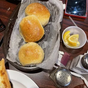 Homemade Garlic Dinner Rolls with Pesto