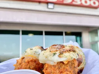 IDK NY Pizza Chicken & Calzones