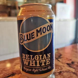 a can of blue moon belgian white ale