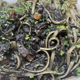 Linguine with black sauce