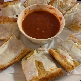 Best garlic bread appetizer ever!