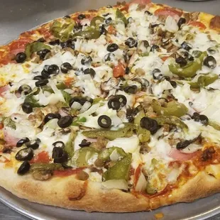 medium pizza joes special