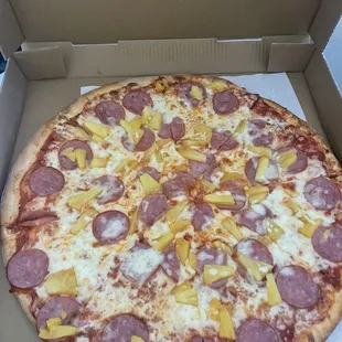 Canadian bacon and pineapple pizza