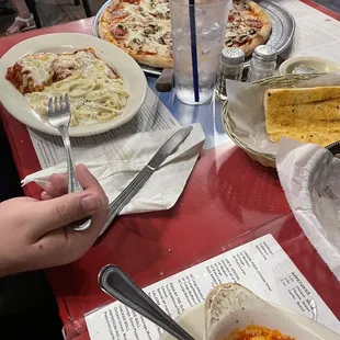 Pizza, Tour of Italy, combo pasta plate