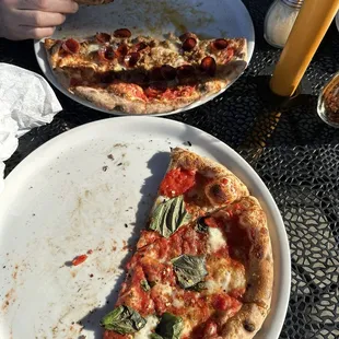 My boyfriend got the Roma and I got the Margherita. Perfect size for leftovers.