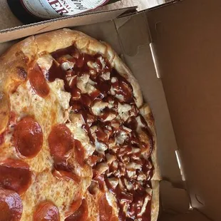 1/2 Pepperoni Pizza, 1/2 bbq chicken pizza