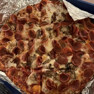 Pepperoni &amp; Mushroom pizza