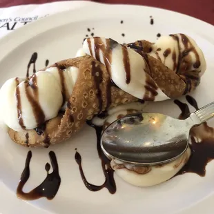 Cannoli