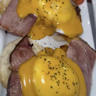 Eggs Benedict