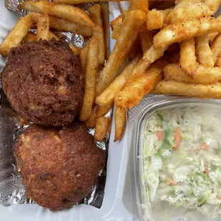 Fried backfin crabcake platter