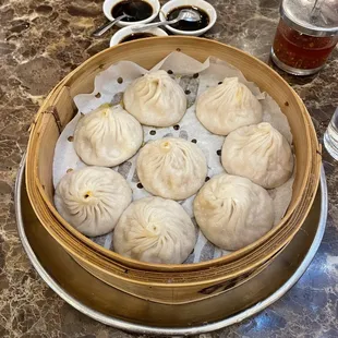 Crab Meat with Pork Meat Soup Dumplings
