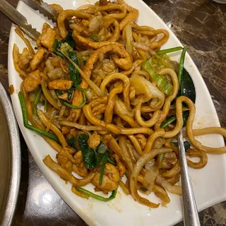 Shanghai Sauteed Flat Noodle