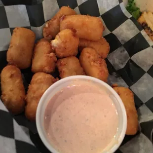 Deep fried Mac n cheese bites. The sauce was all right, but dip them in the creamy dip for fries instead!