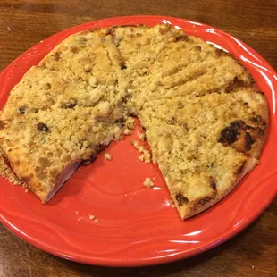 Chocolate Chip Cannoli dessert pizza