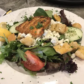 Grilled Salmon Salad