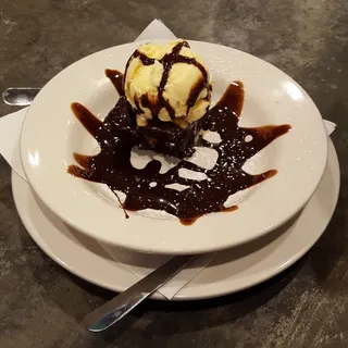 Miss Cathy's Brownie Pie a la Mode