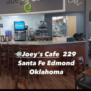 The counter @Joeys 229 Santa offers Counter service all day until 3 pm - Closed on Mondays