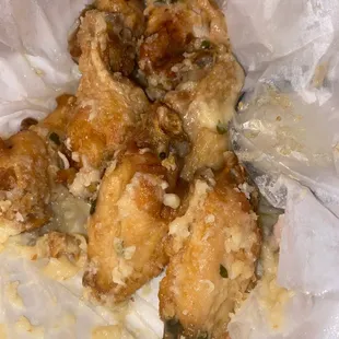 Garlic parm wings with real parm so yummy