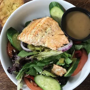 Salmon Salad with Balsamic Dressing