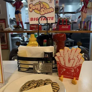 Cute cookie platter while we waited!