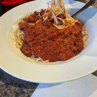 Linguine with meat sauce