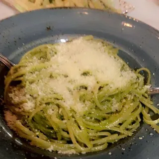 Linguine Pesto