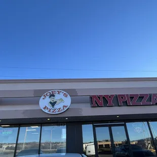 the outside of the restaurant