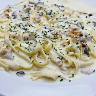 Joeys Pizza Ontario Chicken Fettuccine Alfredo