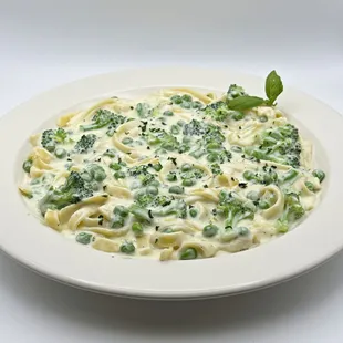 Joeys Pizza Ontario Broccoli Fettuccine Alfredo