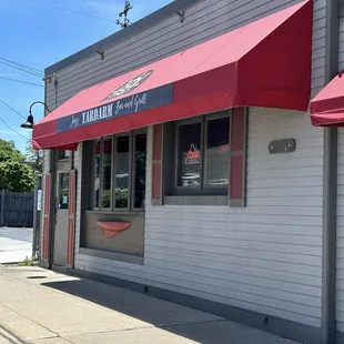 Yardarm restaurant in Racine Wisconsin