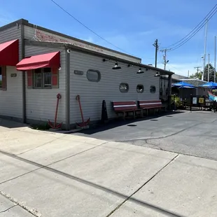 Yardarm restaurant in Racine Wisconsin