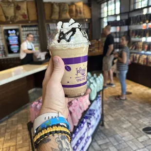 S&apos;mores frozen latte