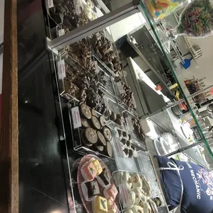 So many hand-made chocolates, toffees, ice creams, and shakes to choose from! What diet?! ;)