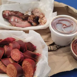 Hot links and 3 rib tips for 22$