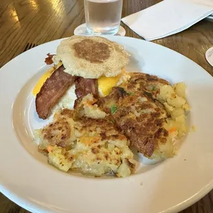 Bacon, egg &amp; cheese sandwich