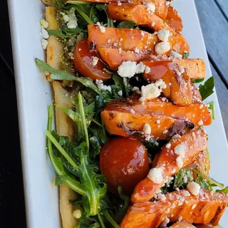 Buffalo chicken flatbread