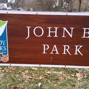 Located just a block west of where Roosevelt passes under the interstate