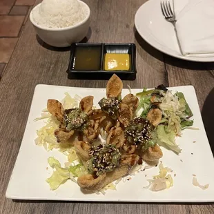 Eel guacamole wontons!!