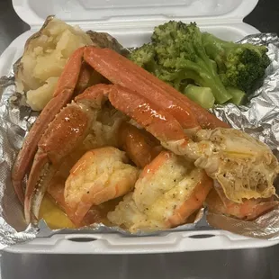 Crab leg &amp; scampi