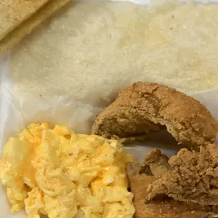 Fish &amp; grits scramble eggs &amp; toast