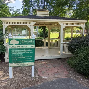 John M. Holbrook Memorial Park, Huntersville