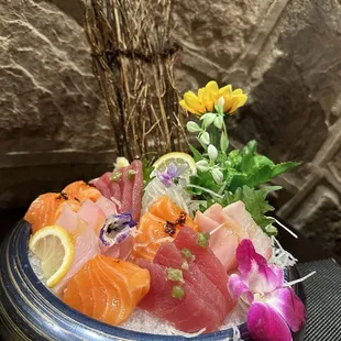 Salmon, tuna &amp; yellow tail Triple Sushi plater comes with soup or salad