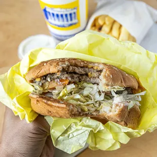 double cheeseburger combo - better burger patty to bread ratio than the single.