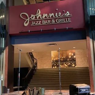 Waiting on the drag show