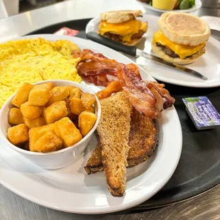 chicken wings and fried chicken, food
