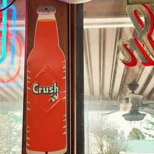 Diner decor with a lot of Elvis mementos.